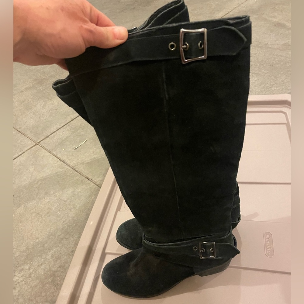 Naughty monkey boots